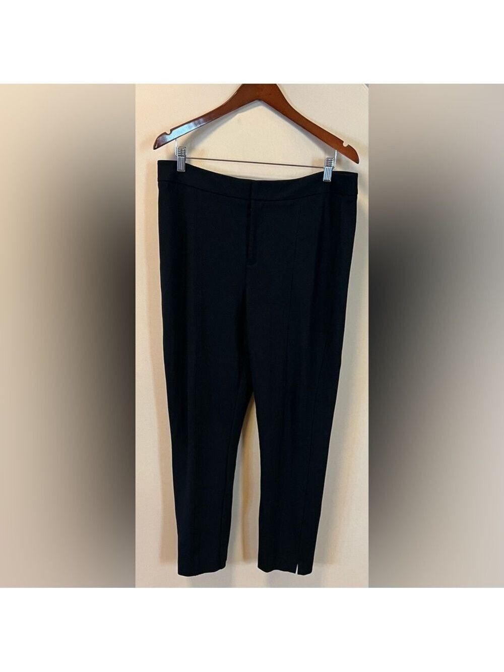 NYDJ Black Cropped Pants with Slim Fit and Textured Fabric - Picture 4 of 9